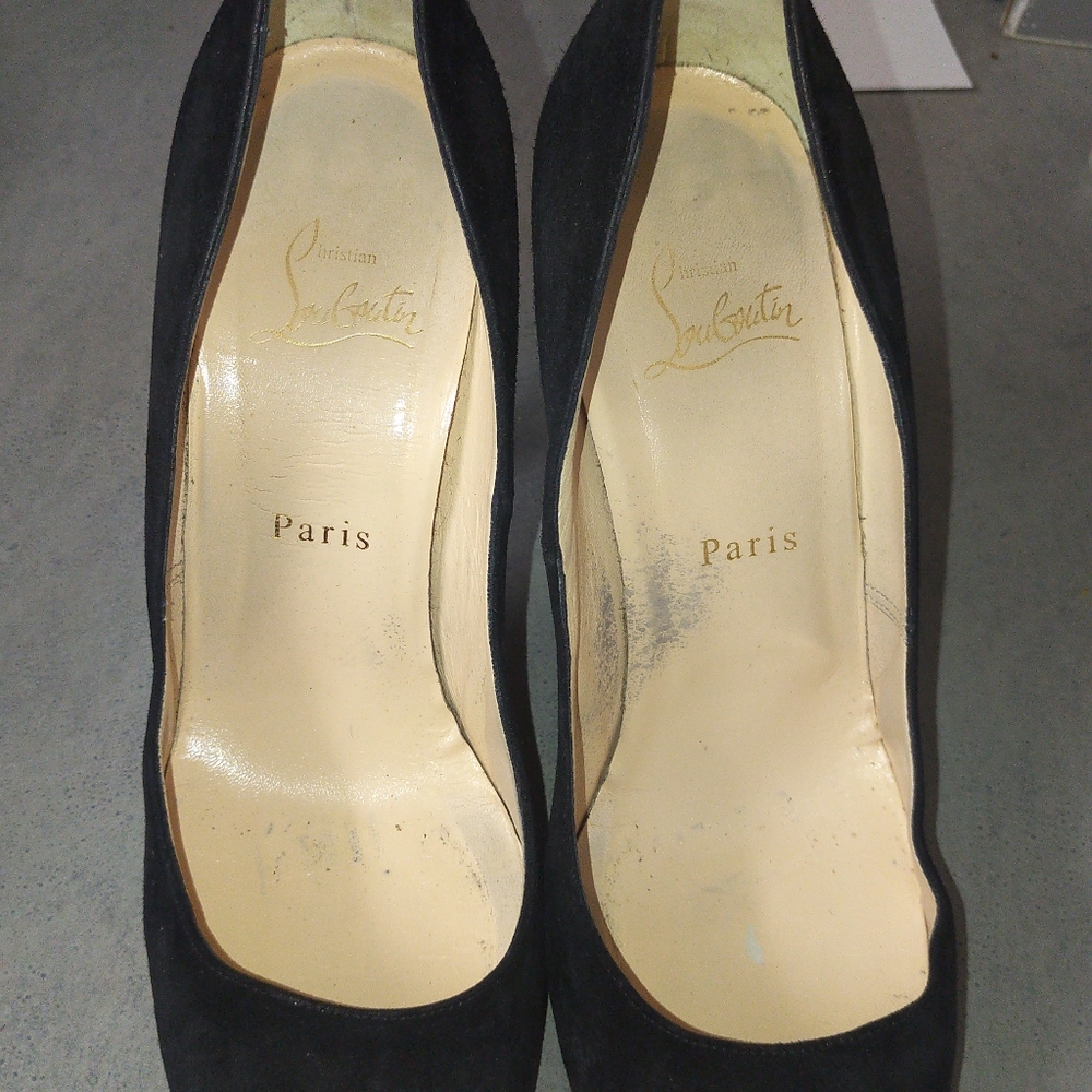 Christian Louboutin Black Suede Classic Pumps - Picture 6 of 12
